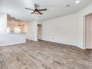 136 Dunlin Ln in Leander, TX - Building Photo - Building Photo