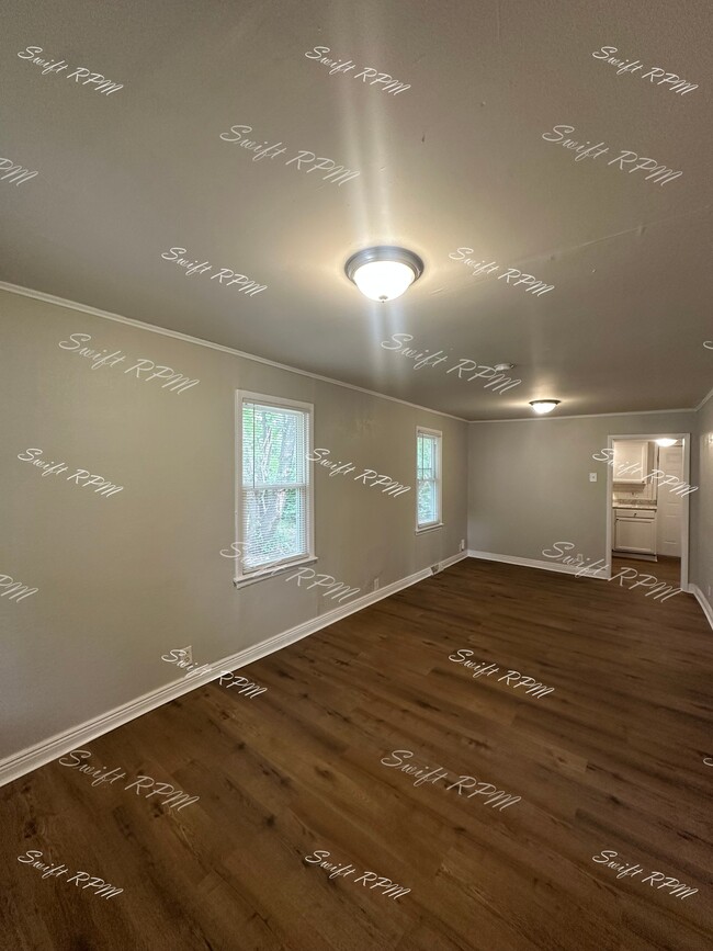 1115 E 84th St in Kansas City, MO - Building Photo - Building Photo