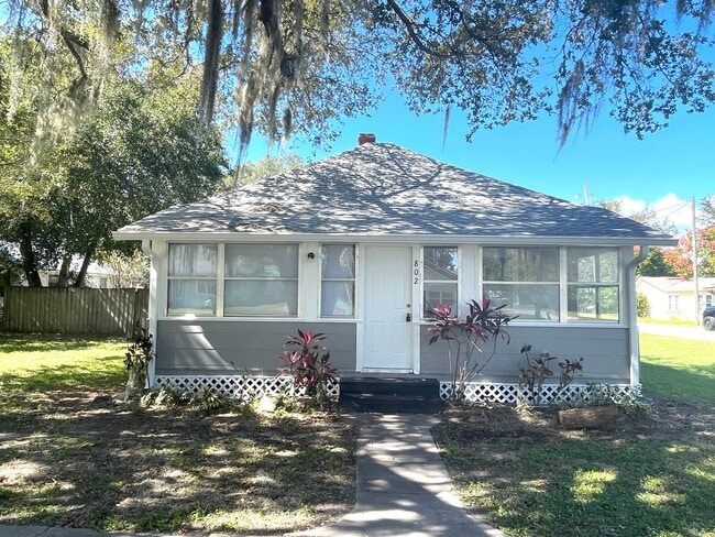 property at 802 Missouri Ave