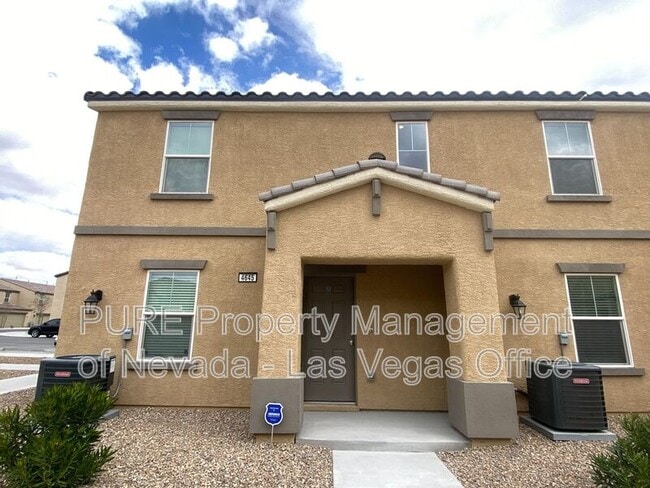 4645 Pencester St in Las Vegas, NV - Building Photo - Building Photo