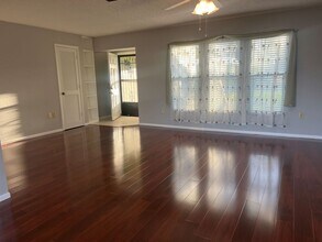1240 Lucaya Ave in Venice, FL - Building Photo - Building Photo