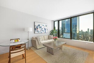 325 W 34th St., Unit ID1461704P in New York, NY - Building Photo