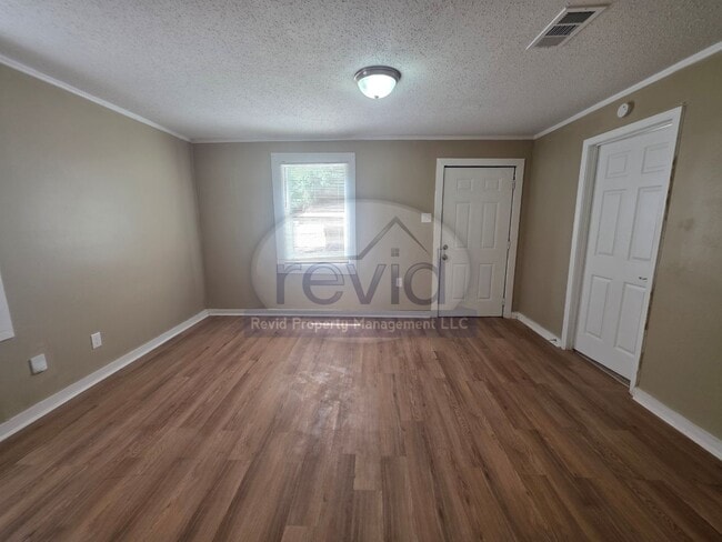 990 Woodbury Rd in Memphis, TN - Building Photo - Building Photo