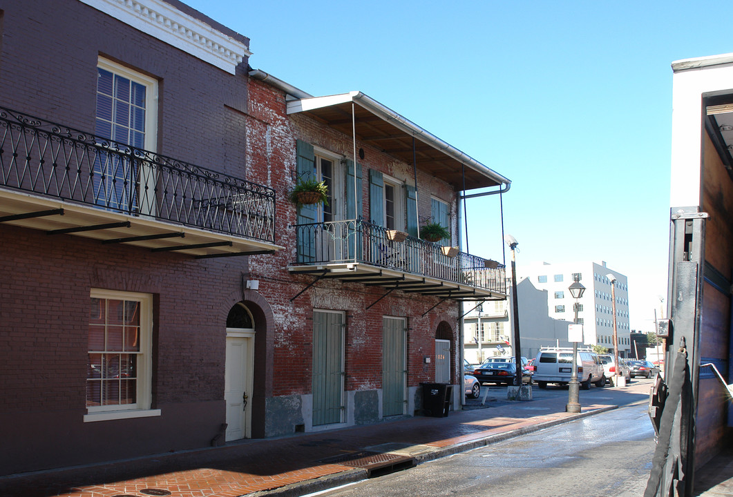 1026 Bienville Ave in New Orleans, LA - Foto de edificio