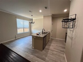 2419 N Hickory St in Sherman, TX - Building Photo - Building Photo