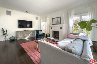 434 Laurel Ave in Los Angeles, CA - Building Photo - Building Photo