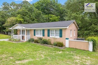 743 Rustland Dr in Fayetteville, NC - Building Photo - Building Photo