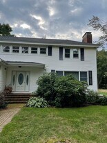 93-97 Admiral Fitch Ave in Brunswick, ME - Building Photo