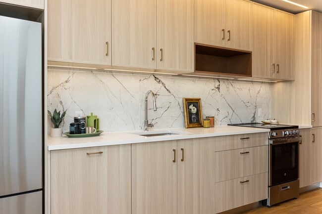 240 Willoughby in Brooklyn, NY - Building Photo - Building Photo