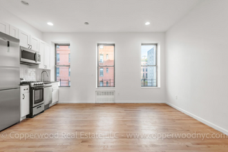 1592 1st Ave. in New York, NY - Building Photo - Building Photo