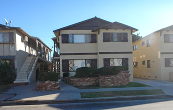 142-150 N Vecino Dr in Covina, CA - Building Photo - Building Photo