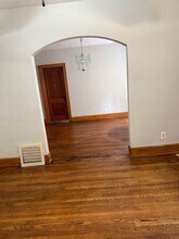 1042 Neptune Ave in Akron, OH - Building Photo - Building Photo
