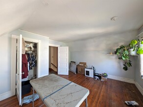 60 Pearson Rd, Unit 2 in Somerville, MA - Building Photo - Building Photo