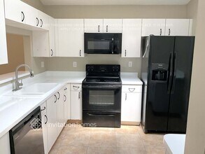 14624 SW 127th Ct in Miami, FL - Building Photo - Building Photo