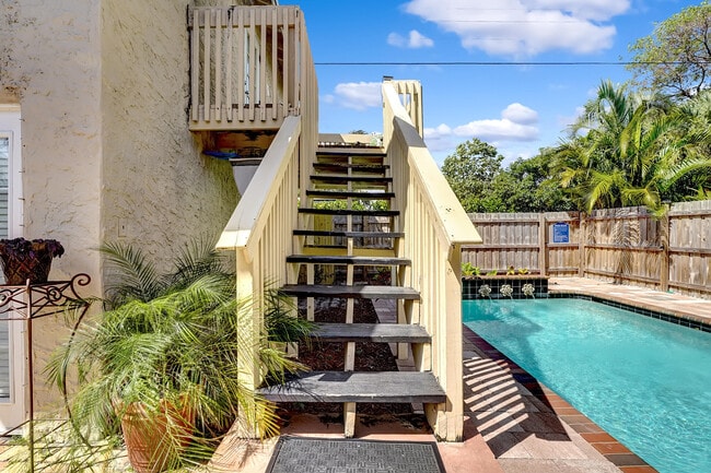 1627 N Ocean Breeze in Lake Worth Beach, FL - Building Photo - Building Photo