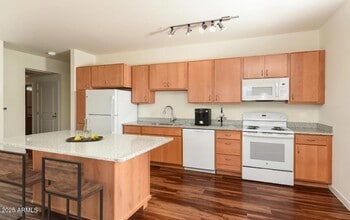 7800 W Encanto Blvd, Unit 3 in Phoenix, AZ - Foto de edificio - Building Photo