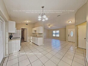 8105 55th St E in Palmetto, FL - Building Photo - Building Photo