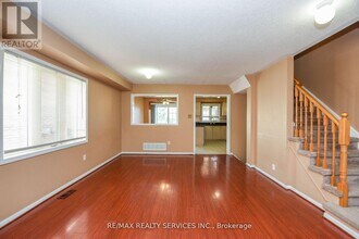 172 Native Landing in Brampton, ON - Building Photo - Building Photo
