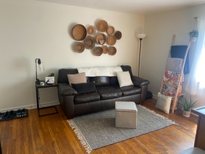 413 Volkert Pl, Unit 3 in Cincinnati, OH - Foto de edificio - Building Photo