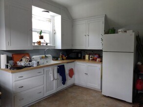 112 S 5th St, Unit Upper in Mankato, MN - Building Photo - Building Photo