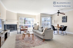 28124 Peacock Ridge Dr in Rancho Palos Verdes, CA - Building Photo