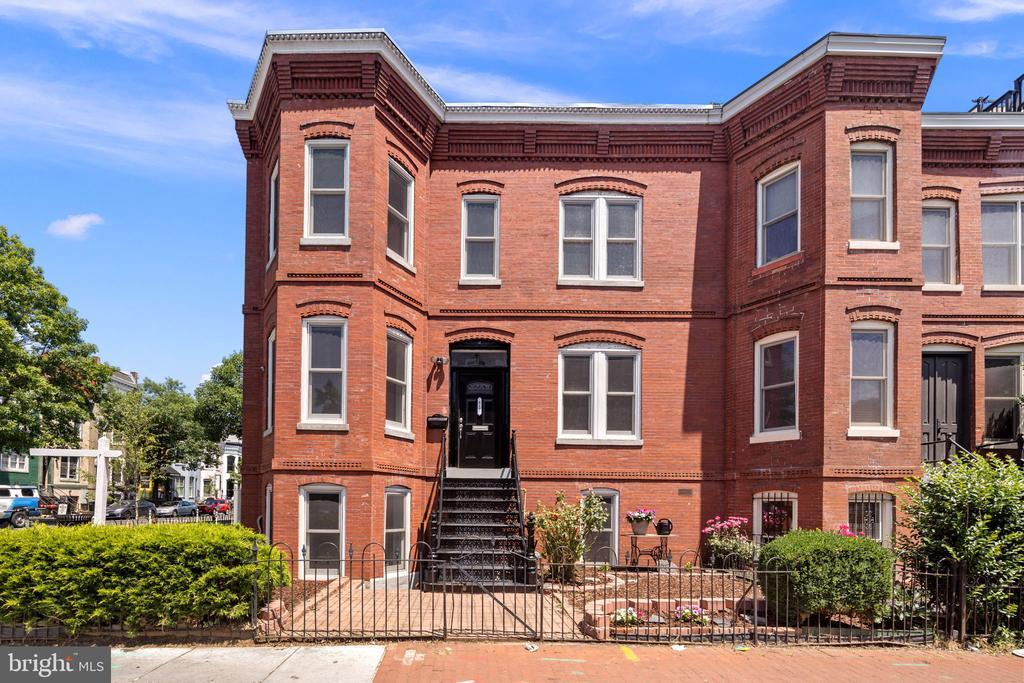 817 T St NW in Washington, DC - Building Photo