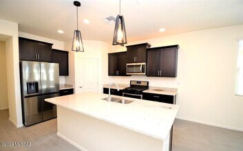 10736 W Embrey Dr in Marana, AZ - Building Photo - Building Photo