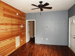 2003 Oakwood Ave in Bentonville, AR - Building Photo - Building Photo