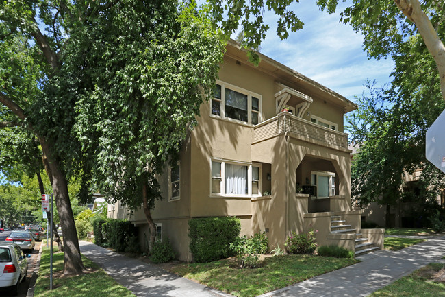 2301 O St in Sacramento, CA - Foto de edificio - Building Photo