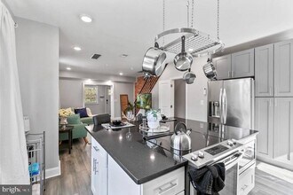 1449 S 32nd St in Philadelphia, PA - Building Photo - Building Photo