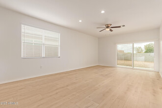 1737 W Pinkley Ave in Coolidge, AZ - Building Photo - Building Photo