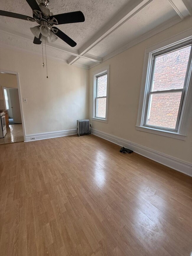 79-28 67th Dr in Queens, NY - Building Photo - Building Photo