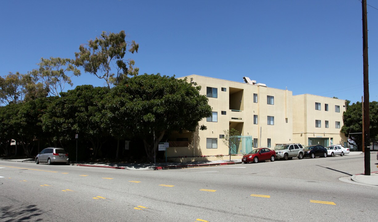 2724 Abbot Kinney Blvd. in Venice, CA - Building Photo
