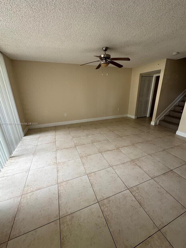 12142 Saint Andrews Pl, Unit 110 in Miramar, FL - Building Photo - Building Photo