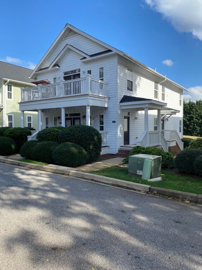 11 Oakhurst Ave Rentals in Greenville, SC