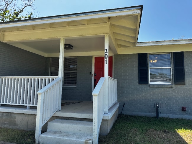 201 Waters St in Waco, TX - Building Photo - Building Photo