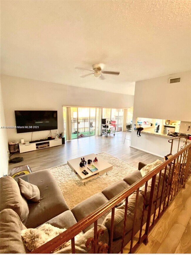 4850 SW 63rd Terrace in Davie, FL - Building Photo - Building Photo