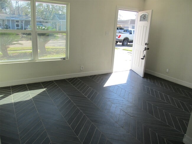 1213 Trimm Ave in Pasadena, TX - Building Photo - Building Photo