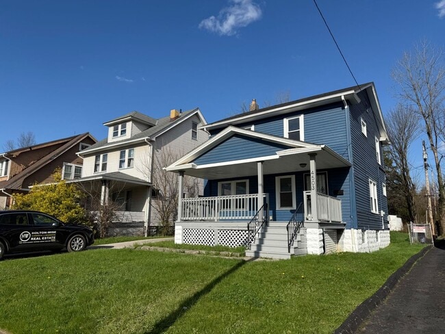 4503 E 126th St in Garfield Heights, OH - Building Photo - Building Photo