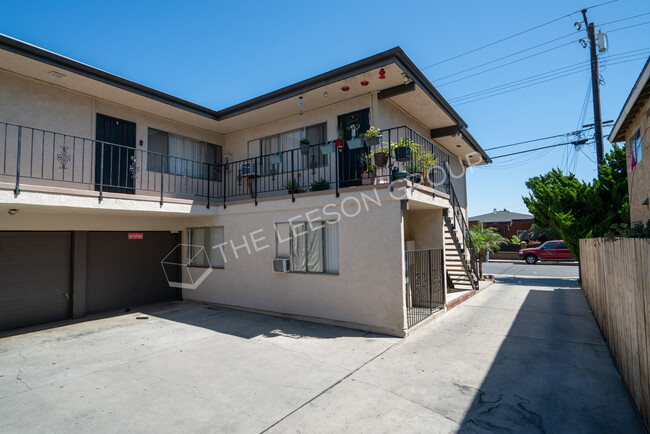 21929 Verne Ave in Hawaiian Gardens, CA - Building Photo - Building Photo