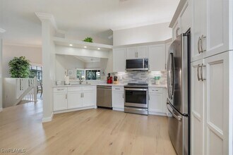 13040 Castle Harbour Dr in Naples, FL - Building Photo - Building Photo