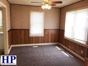 1223 3rd St in Charleston, IL - Building Photo - Building Photo