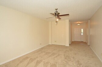 15156 War Emblem Dr in Noblesville, IN - Foto de edificio - Building Photo