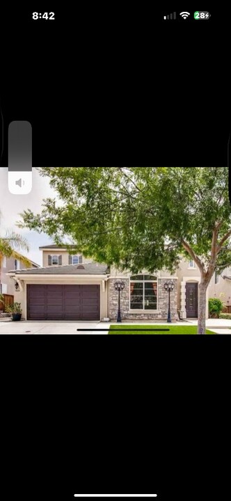 1624 Hillsborough St in Chula Vista, CA - Building Photo