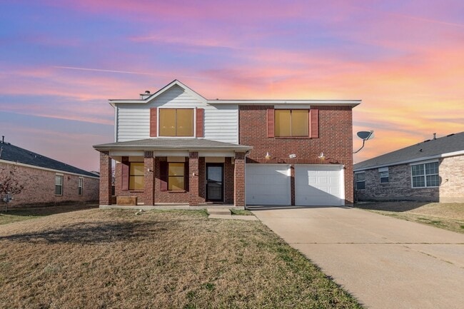 property at 4415 Falcon Dr