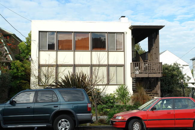 1528 Walnut St in Berkeley, CA - Foto de edificio - Building Photo