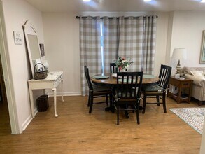 1014 6th St in Oregon City, OR - Foto de edificio - Building Photo