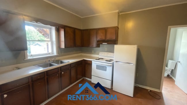 property at 101 N George St