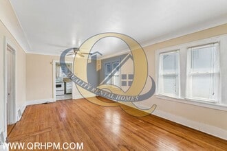 2524 Tyrone St in Flint, MI - Building Photo - Building Photo