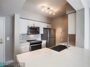 1040 Seminole Dr in Fort Lauderdale, FL - Building Photo - Building Photo